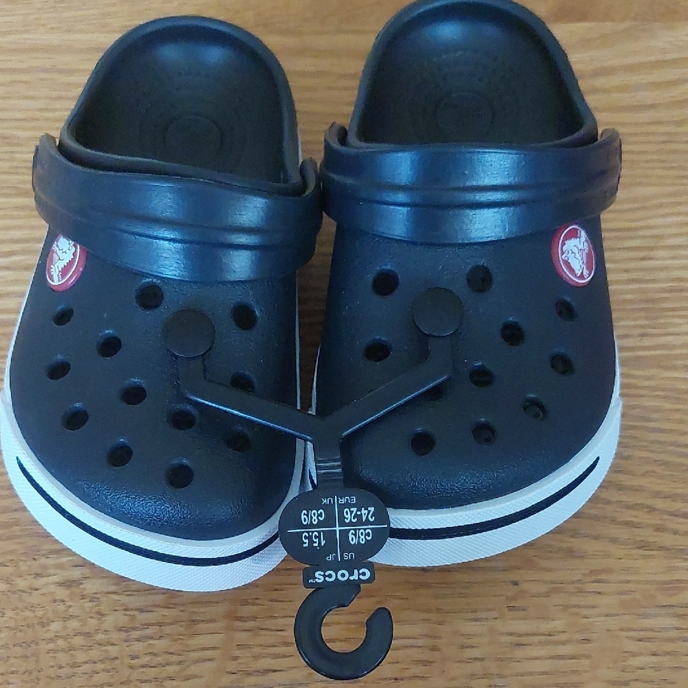 Kids Black and White Crocs - Picture 4 of 8
